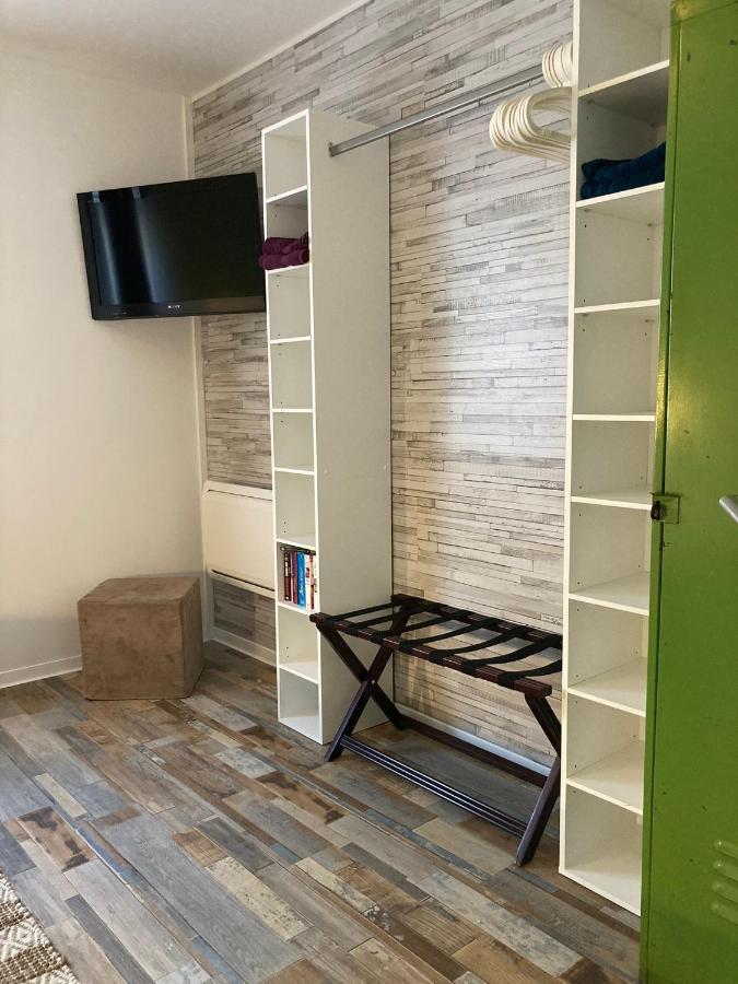 Living At Saarpartments -Adultsonly- 2 Bedrooms, Kitchen - Business & Holiday Apartments For Long- And Short Term Stay, 3 Min To Train Station, Secure E-Bike Parking! Saarbrücken Eksteriør billede