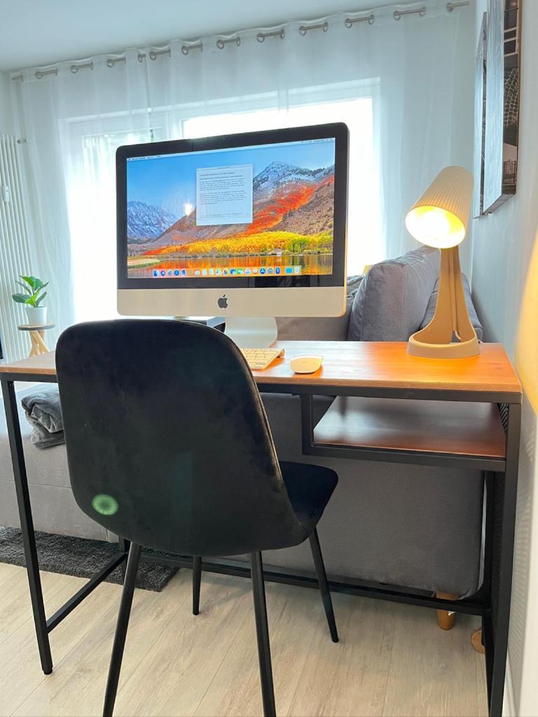 Living At Saarpartments -Adultsonly- 2 Bedrooms, Kitchen - Business & Holiday Apartments For Long- And Short Term Stay, 3 Min To Train Station, Secure E-Bike Parking! Saarbrücken Eksteriør billede