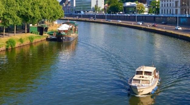 Living At Saarpartments -Adultsonly- 2 Bedrooms, Kitchen - Business & Holiday Apartments For Long- And Short Term Stay, 3 Min To Train Station, Secure E-Bike Parking! Saarbrücken Eksteriør billede